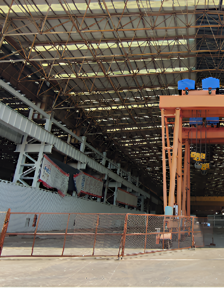 分段车间  A跨：宽57m,高度14m B跨：宽48m,高度22m C跨：宽48m,高度22m D跨：宽21m,高度19m  A跨划出1000作为不锈钢中组立区域 D跨作为管子加工、单元模块加工区域  ABC三跨，每跨各有50吨桥吊2台  B跨桥吊：200吨